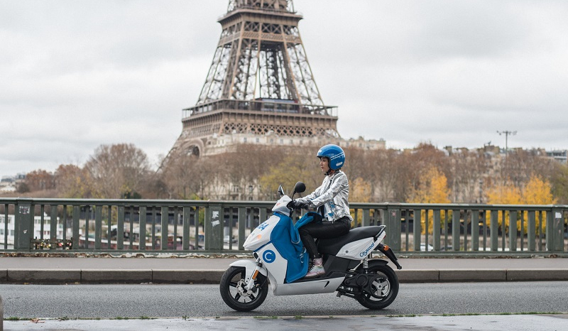 paris moped eiffel tower