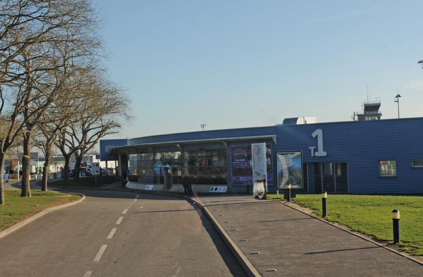 paris beauvais airport terminal 1